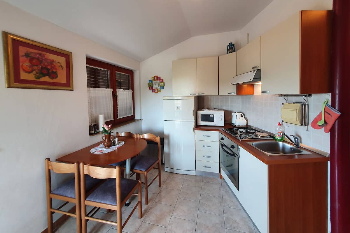 Căn hộ (A3) | Bếp riêng