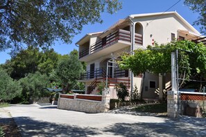 Building design - Apartments and Room Anica i Marko (Rab)