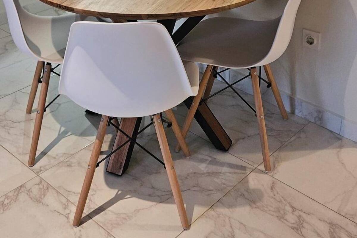 Apartment (A1) | Private kitchen | Fridge, oven, stovetop, dishwasher