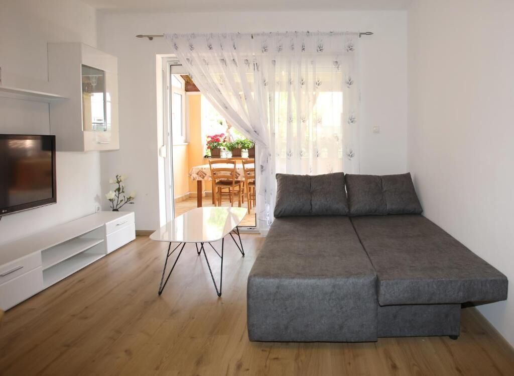 Căn hộ (A1) | Phòng khách