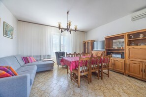 Appartement (A1) | Woonkamer