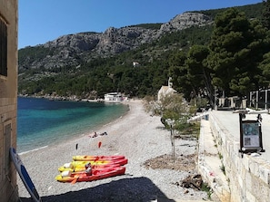 Beach - Apartments Dina (Komiza)