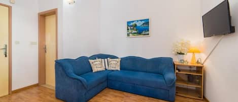 Apartment (A1) | Living room