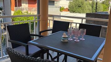 Tempat makan outdoor