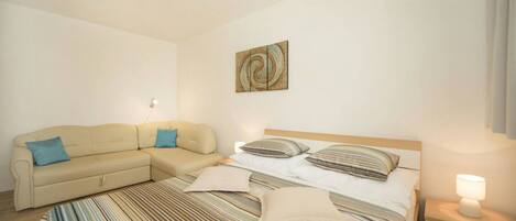 Apartment (A1)