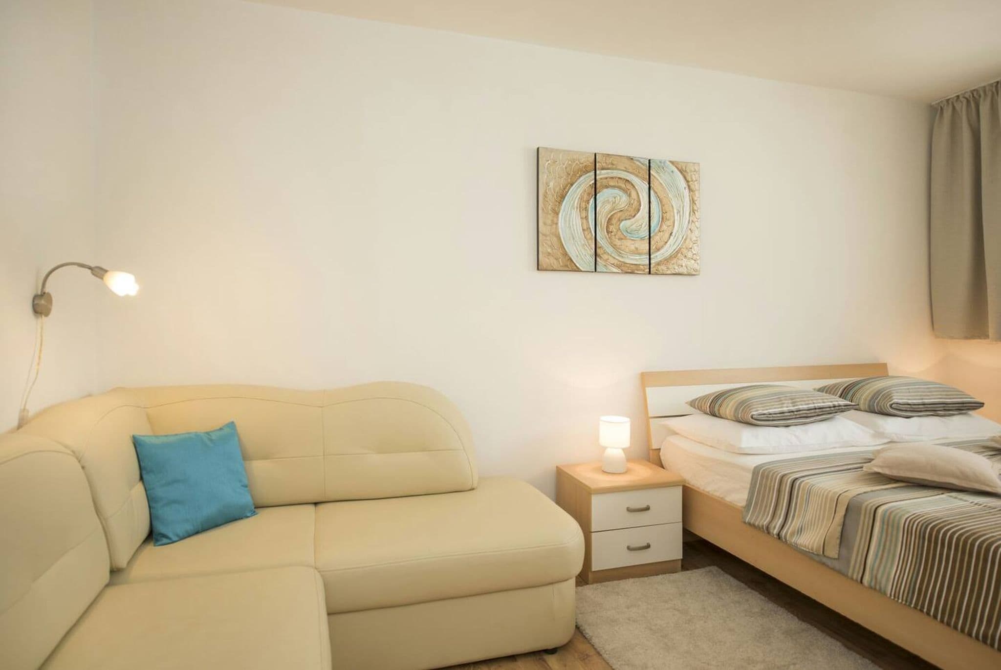 Appartement (A1) | Een laptopwerkplek, een strijkplank/strijkijzer, gratis wifi