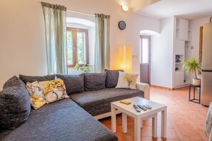Apartment (A1) | Living room - Apartments Stefani (Vinodol)