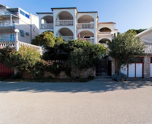 Building design - Apartment and Rooms Ive (Tisno)