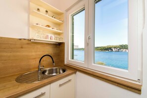 Fridge - Apartment and Rooms Ive (Tisno)