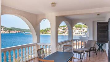 Căn hộ (A7) | Quang cảnh mặt nước