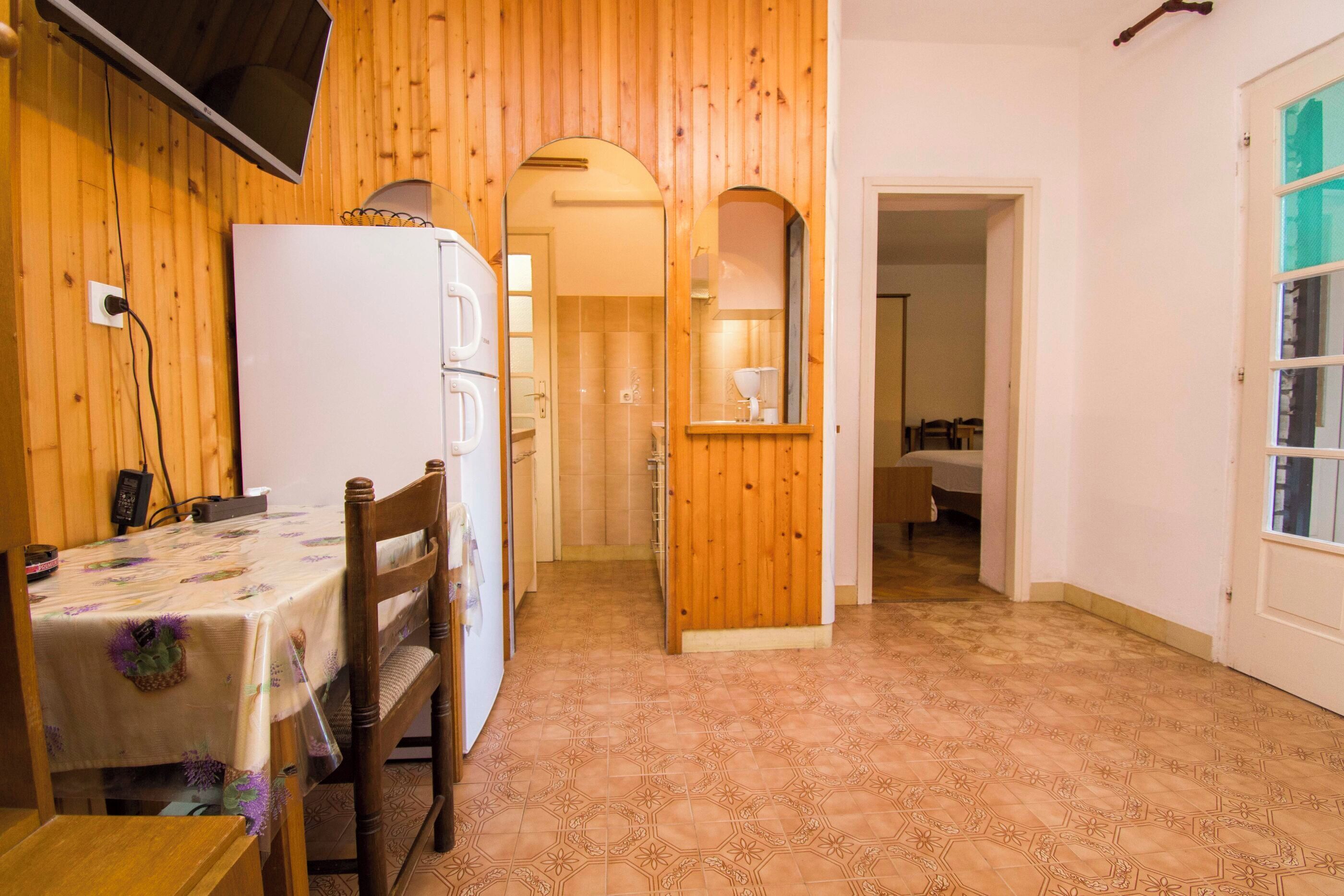 Apartment (A2) | Eigene Küche | Kühlschrank