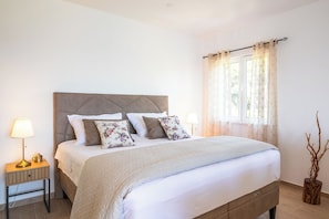 Apartment (A2) | Iron/ironing board, free WiFi - Apartments Doro (Blato)