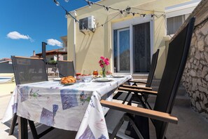 Apartment (A2) | Terrace/patio - Apartments Neda (Bilice)