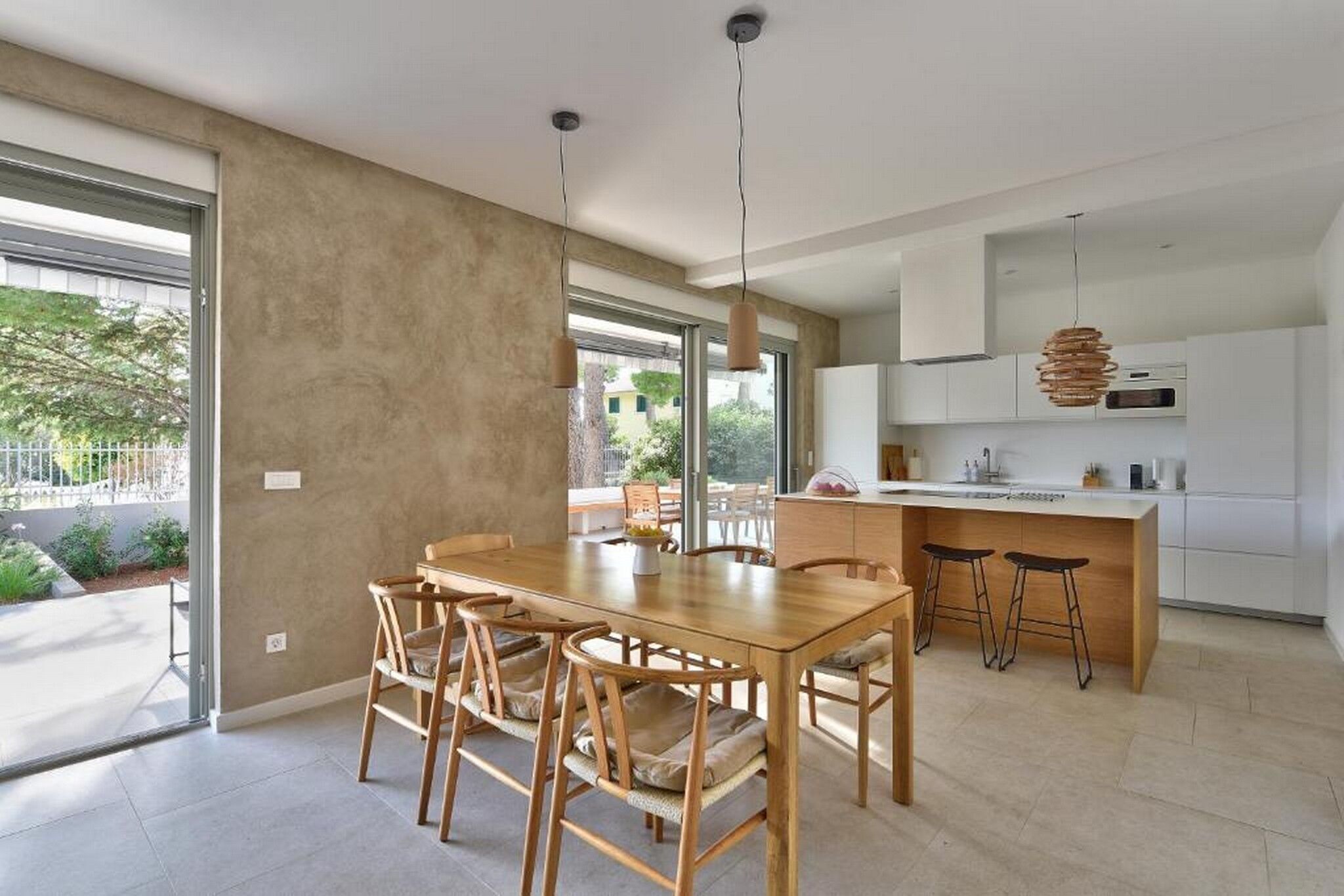 Appartement (A1) | Privékeuken | Een koelkast, een microgolfoven, een oven, een kookplaat