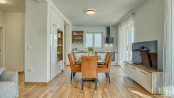 Apartment (A2) | Private kitchen | Fridge, microwave, oven, stovetop