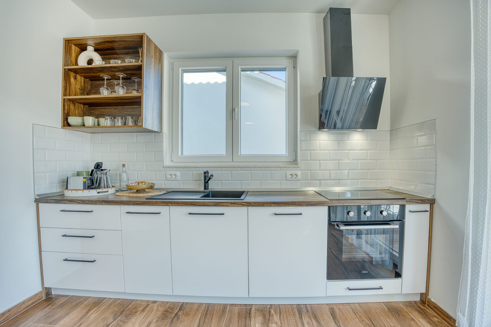 Apartment (A2) | Private kitchen | Fridge, microwave, oven, stovetop