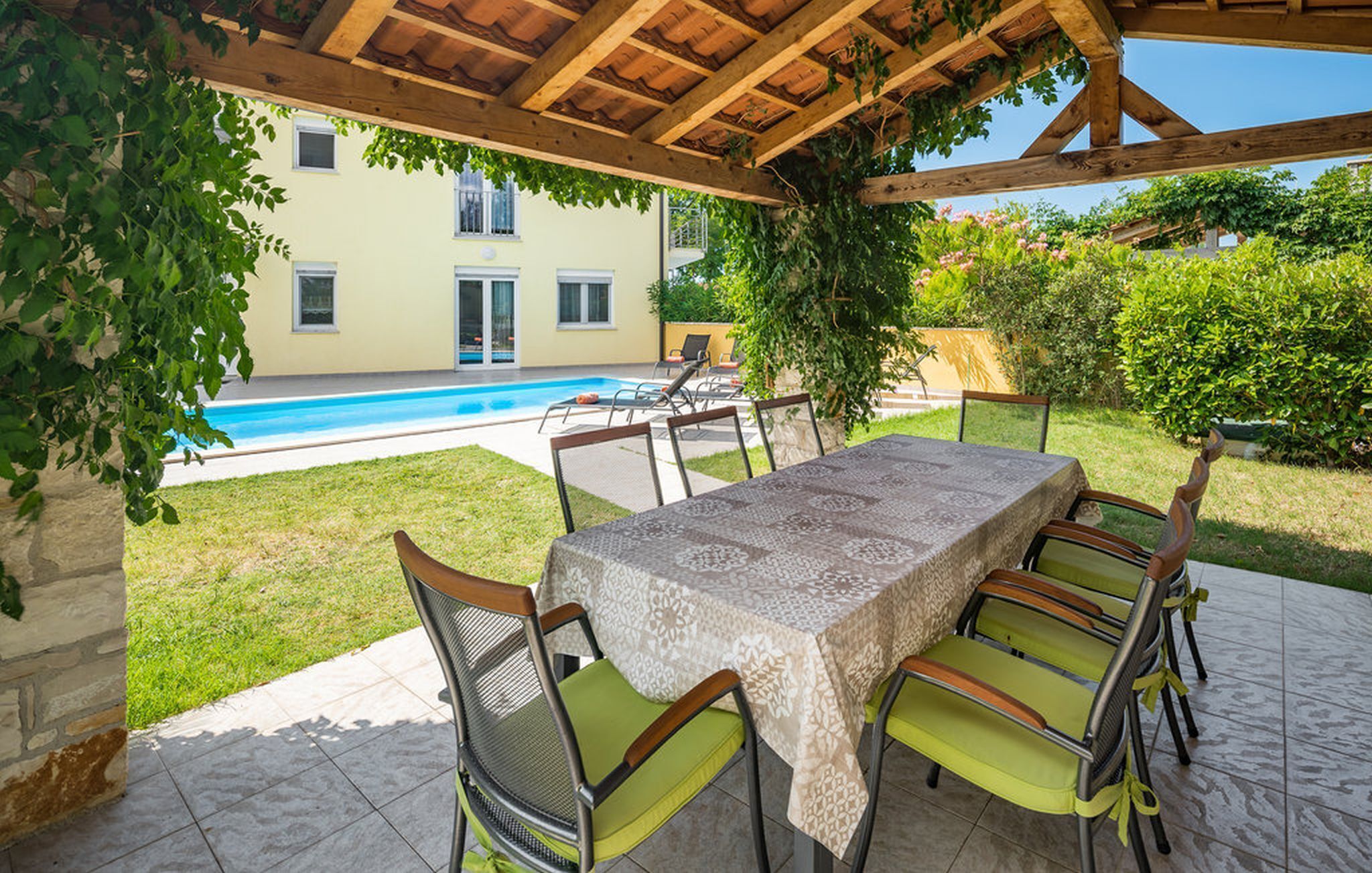 BBQ/picnic area