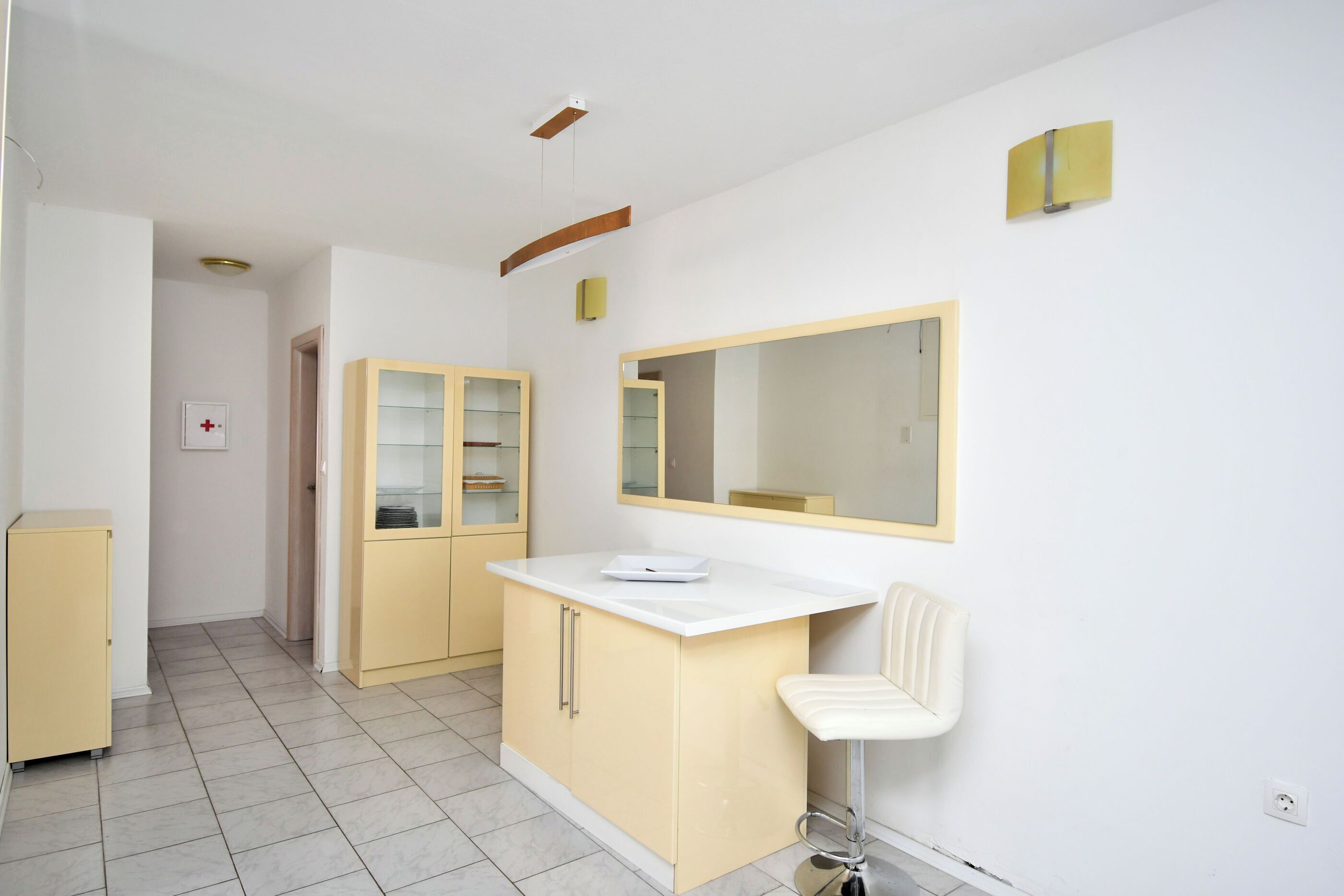 المنشأة من الداخل