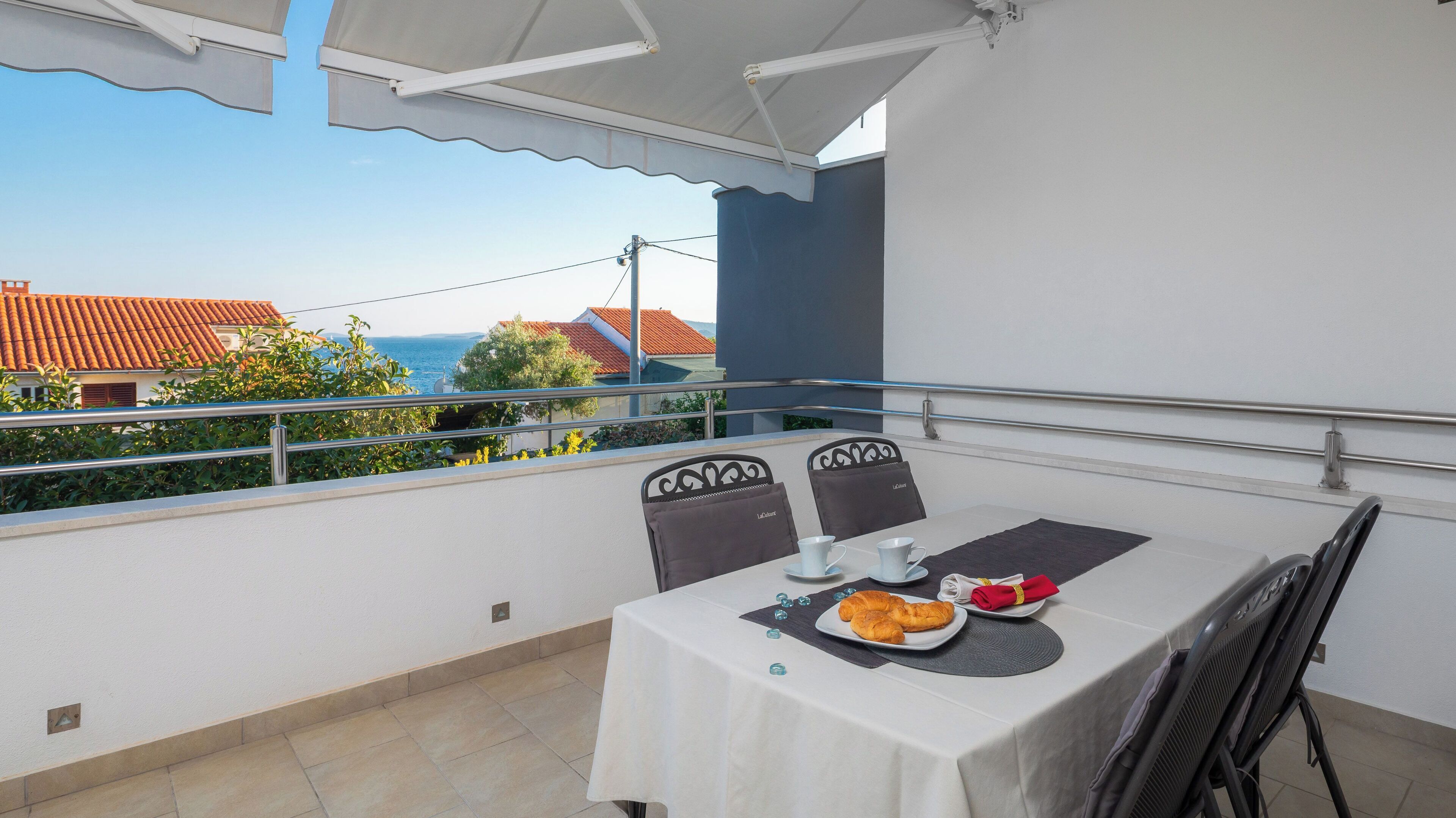 Apartment (A3) | Balcony