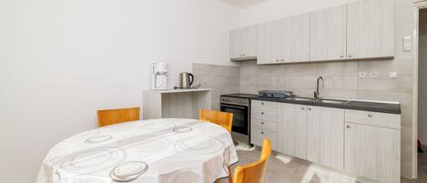 Apartment (A1) | Private kitchen