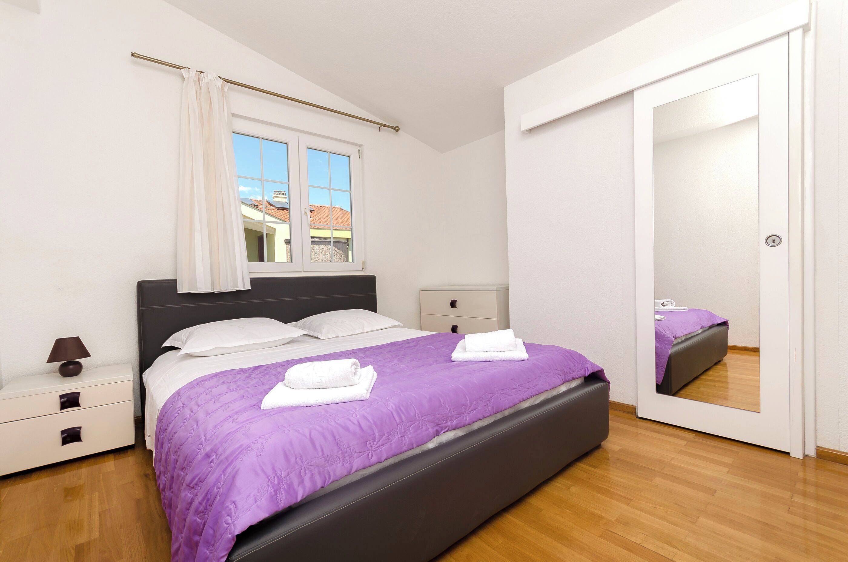 Appartement (A2) | Fer et planche à repasser, accès au Wi-Fi (inclus)