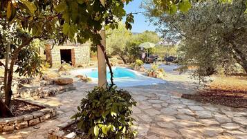Outdoor pool, pool umbrellas