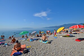 Beach - Apartment Molly (Rijeka)