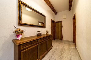 House | Hallway - House Garden House (Rab)