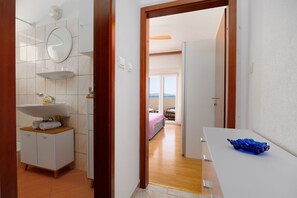 Apartment (A1) | Flur