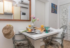 Apartment (A1) | Living room - Apartment Marie (Makarska)