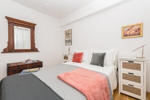 Apartment (A1) | Iron/ironing board, free WiFi - Apartment Marie (Makarska)