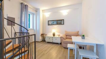 House | Living room | Smart TV