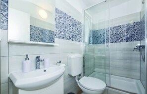 House | Bathroom - House Summer Dream With Jacuzzi (Omis)
