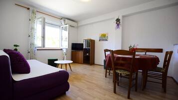 Apartment (A1) | Living room