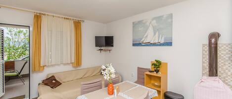 아파트 (A2) | 거실