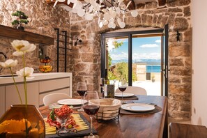 Apartment (A1) | Private kitchen - Apartments Beachfront Pebble (Pasman)