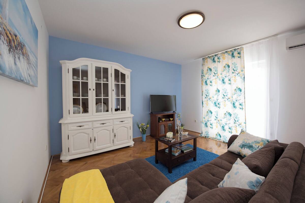 Apartment (A1) | Living room