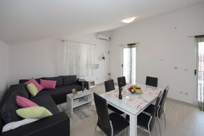 Apartment (A2) | Living room - Apartments Family Spacious (Split)