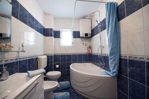 Apartment (A1) | Bathroom | Shower - Apartments Family Spacious (Split)