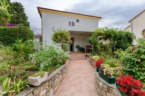 Building design - Apartment Mihaela 2 (Rab)