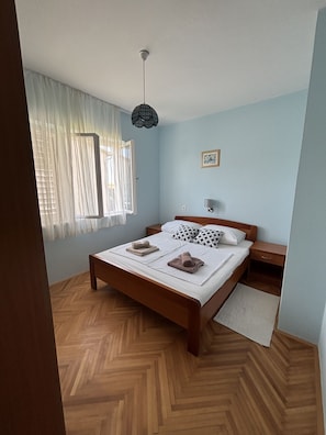 Appartement (A1) | Fer et planche à repasser, accès au Wi-Fi (inclus)