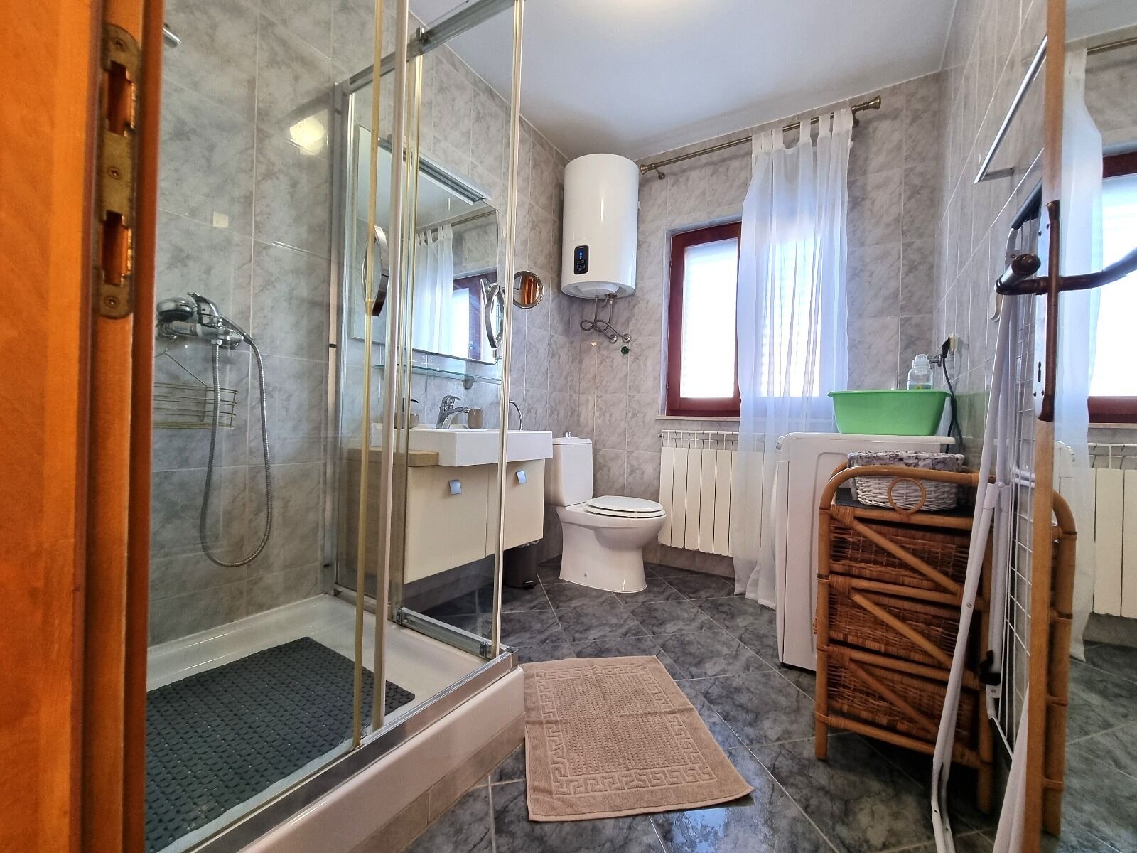 Apartment (A2) | Badezimmer