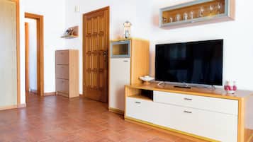 Apartment (A2) | Wohnzimmer | Smart-TV