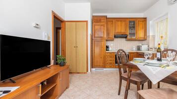 Appartement (A3) | Salle de séjour | TV connectée