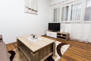 Apartment (A2) | Living room - Apartments Vesna (Vodice)