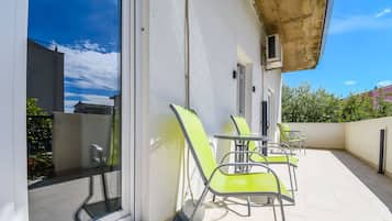 Studio (A1) | Balcony