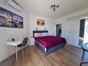 Apartment (A1) | Iron/ironing board, free WiFi - Apartment Vesna (Split)