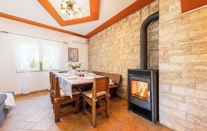 House | Dining - House Anteana (Vrlika)