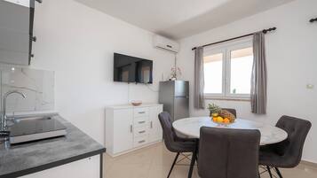 Apartment (A4) | Private kitchen