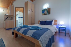 House | Private kitchen | Fridge, microwave, oven, stovetop - House Punat Residence (Punat)